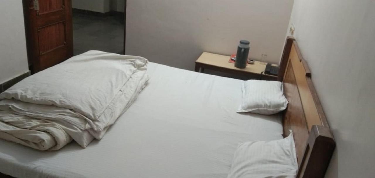 Hotel Samrat Rajasthan Hanumāngarh Exteriör bild