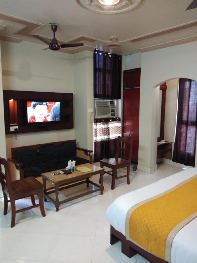 Hotel Samrat Rajasthan Hanumāngarh Exteriör bild